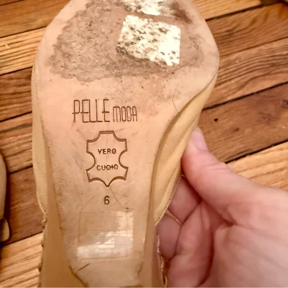 Pelle Moda Tan Leather Heels - Picture 8 of 8